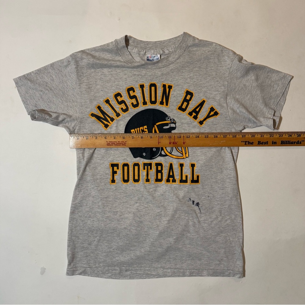VINTAGE Mission Bay Football T-Shirt Hanes Fifty Fifty Sz Medium - Picture 9 of 10